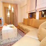 Safetis Stories Apartment *